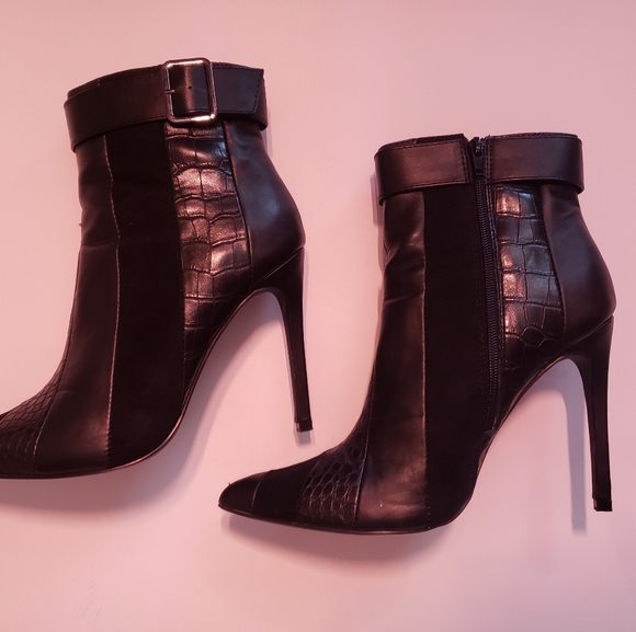 Moc Croc "Suede" embossed Hi Heel Booties - Picture 2 of 7